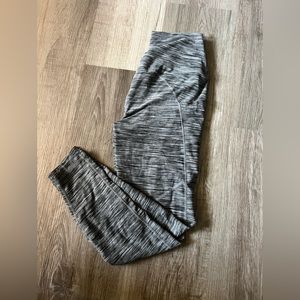 womens grey leggings with pockets